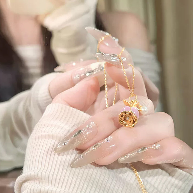 LOVILDS™Blooming Rose Necklace - Change Colors with your Mood!